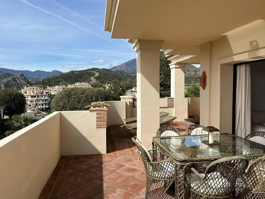 Capanes Del Golf Luxury Apartment Malaga Spain